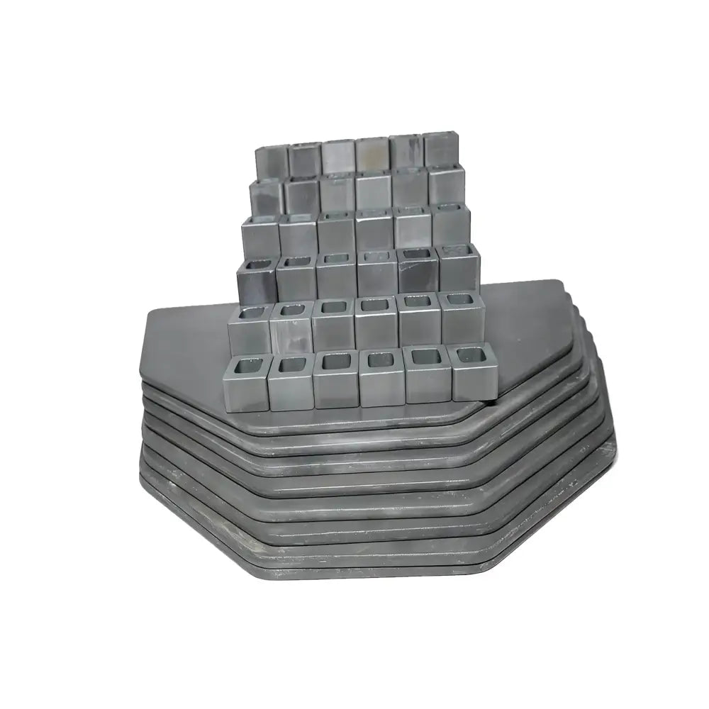 A complete 43-piece high-temperature kiln furniture set designed for Skutt KM1022 electric kilns. Includes various thicknesses of square/round refractory shelves, alumina posts, and triangular stilts, suitable for pottery, ceramic glaze firing, and bisque firing—essential accessories for studio professional firing.